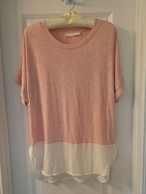 Lush Pink Short Sleeve Top with White Layered Hem